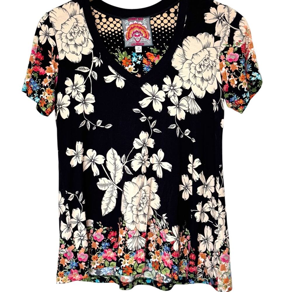 Johnny Was Redland Favorite Tee Size XS Short Sleeve V-Neck Swing Shirt Floral
